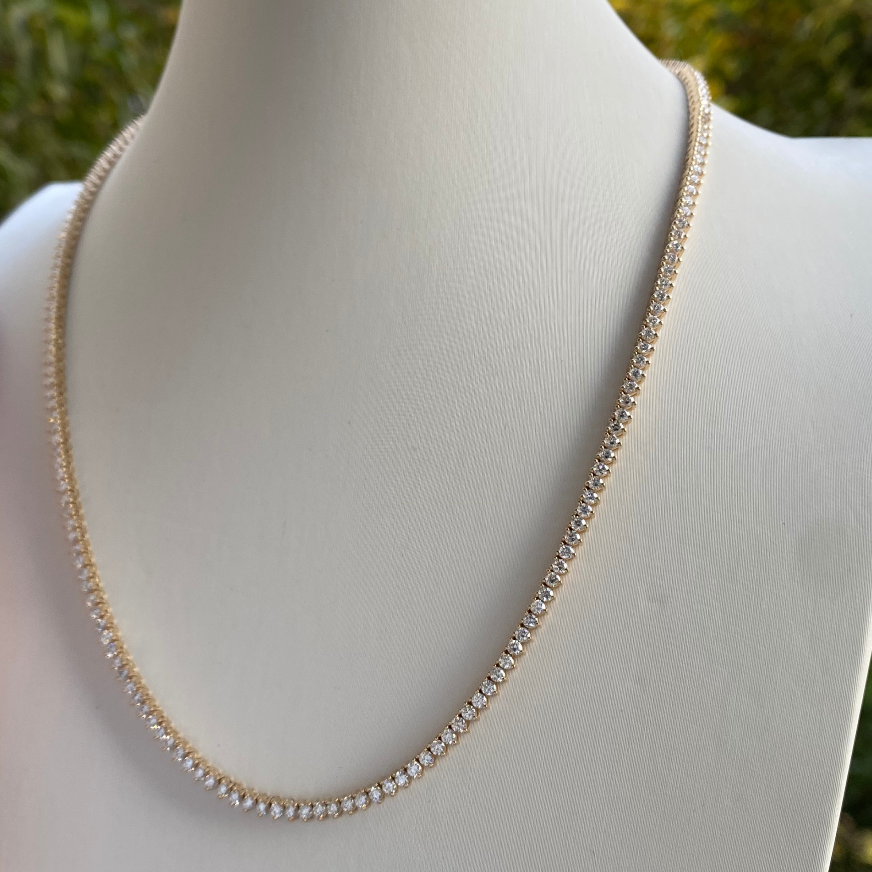 Round-Lab-grown-Diamond-Three-Prong-Tennis-Necklace