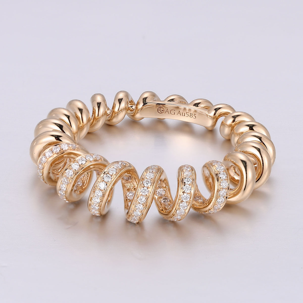 Spiral-gold-daimond-ring